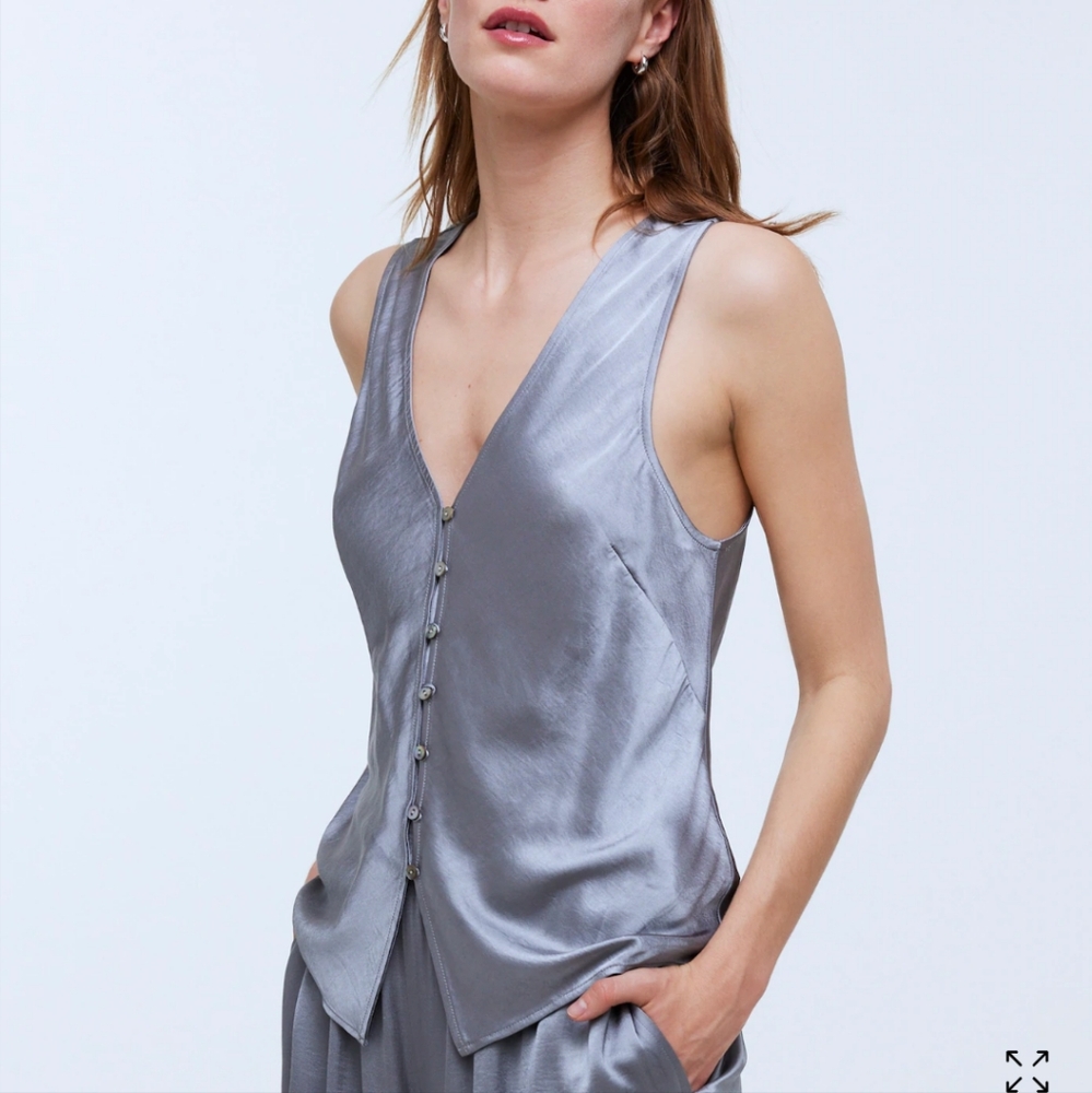 Madewell Satin Cutaway Vest Top size 14